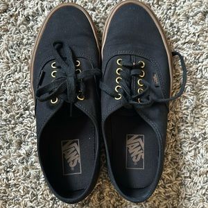 Mens Vans Authentics sneakers, size 8.5, with gum sole